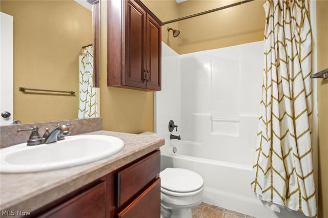 3700 Heron Drive, Lorain, OH 44053