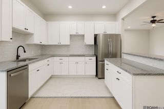 15520 Shirley Dr, Prairieville, LA 70769