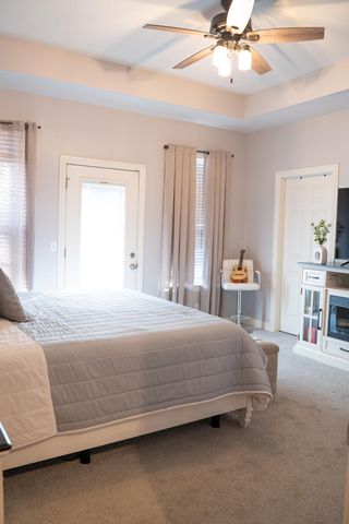 1756 E Charles Street, Republic, MO 65738