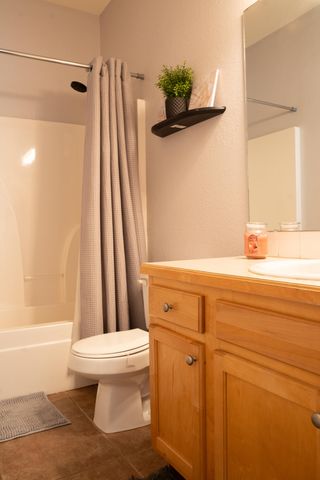 1756 E Charles Street, Republic, MO 65738