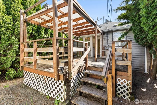 630 N Oakes Street, Tacoma, WA 98406
