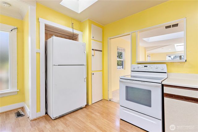 630 N Oakes Street, Tacoma, WA 98406