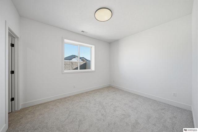 8853 Calamus River Road, Lincoln, NE 68520