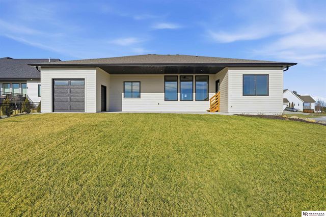 8853 Calamus River Road, Lincoln, NE 68520