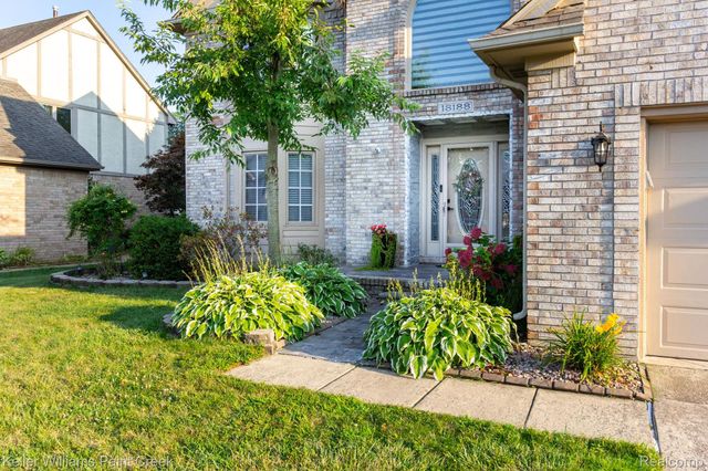 18188 Teresa Drive, Macomb Township, MI 48044