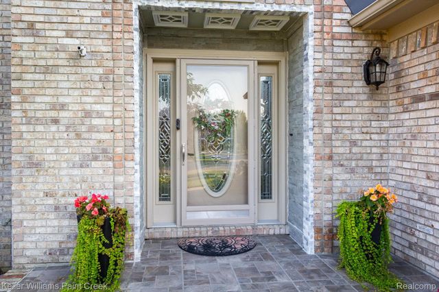 18188 Teresa Drive, Macomb Township, MI 48044