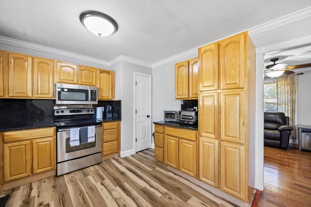 906 Diamond Circle, Lafayette, GA 30728