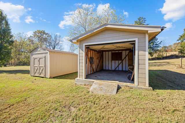 906 Diamond Circle, Lafayette, GA 30728