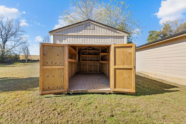 906 Diamond Circle, Lafayette, GA 30728