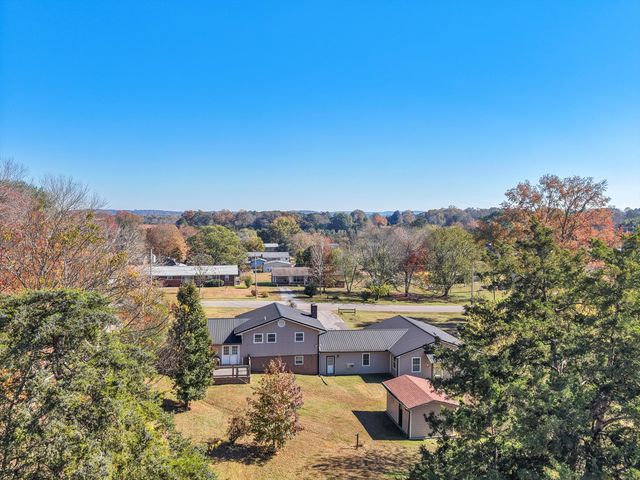 906 Diamond Circle, Lafayette, GA 30728