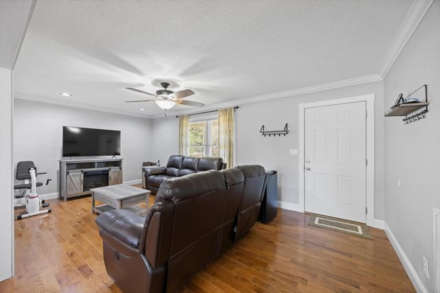 906 Diamond Circle, Lafayette, GA 30728