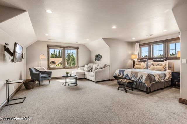3455 E Winray DR, Hayden, ID 83835