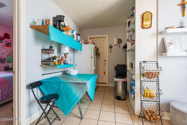 1917 Fitzgerald Road, Simi Valley, CA 93065