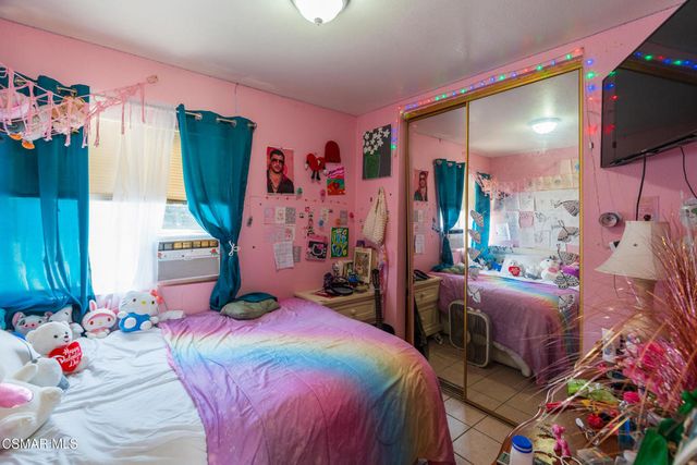 1917 Fitzgerald Road, Simi Valley, CA 93065