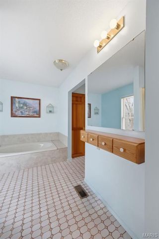 16 Rockwood Forest Glen, Wildwood, MO 63025