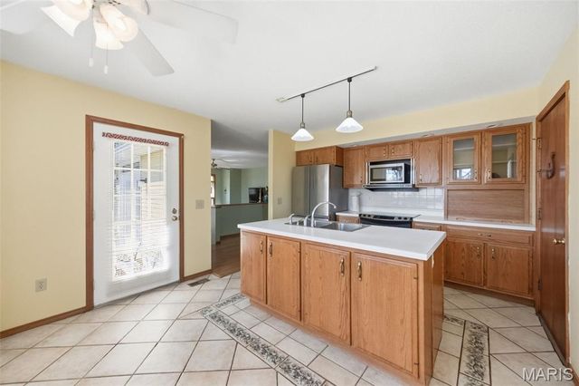 16 Rockwood Forest Glen, Wildwood, MO 63025