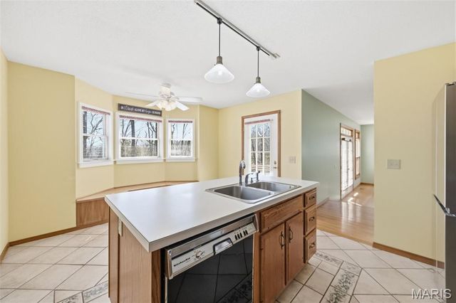 16 Rockwood Forest Glen, Wildwood, MO 63025