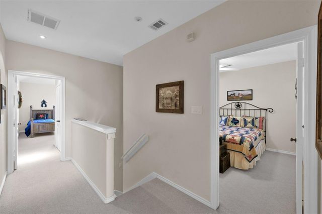 15 Regency Point, Conroe, TX 77356