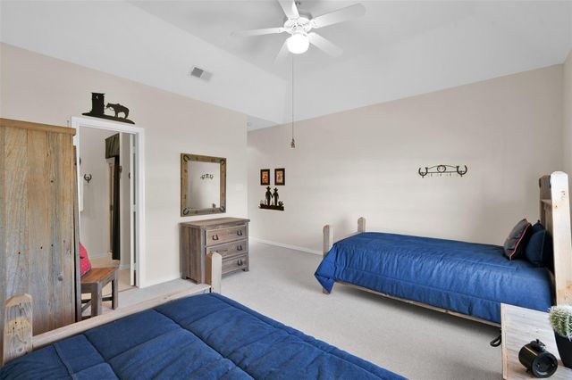 15 Regency Point, Conroe, TX 77356