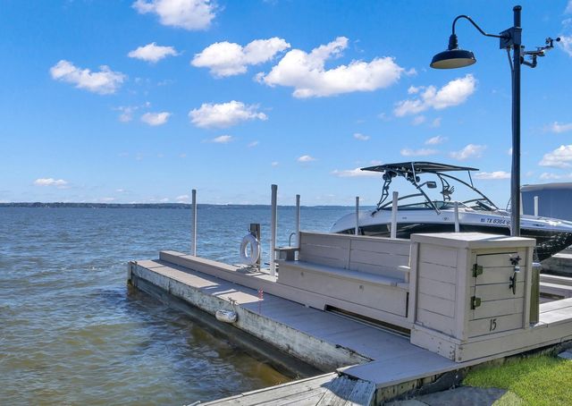 15 Regency Point, Conroe, TX 77356