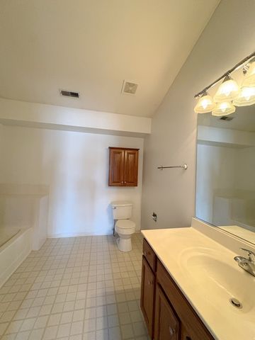 2611 Cedar Glade Drive 201, Naperville, IL 60564