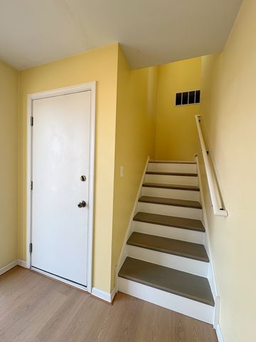 2611 Cedar Glade Drive 201, Naperville, IL 60564