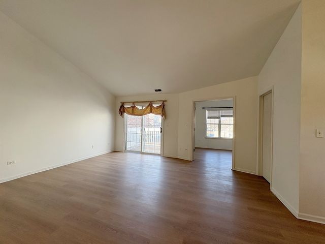 2611 Cedar Glade Drive 201, Naperville, IL 60564