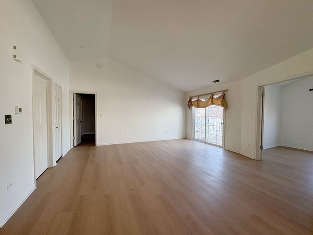 2611 Cedar Glade Drive 201, Naperville, IL 60564