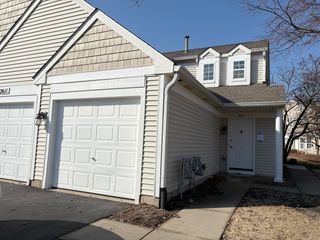 2611 Cedar Glade Drive 201, Naperville, IL 60564