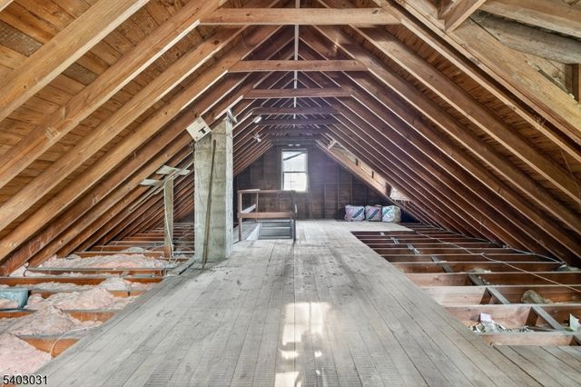 400 Douglas Rd, Roselle Boro, NJ 07203