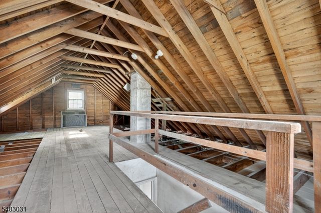 400 Douglas Rd, Roselle Boro, NJ 07203