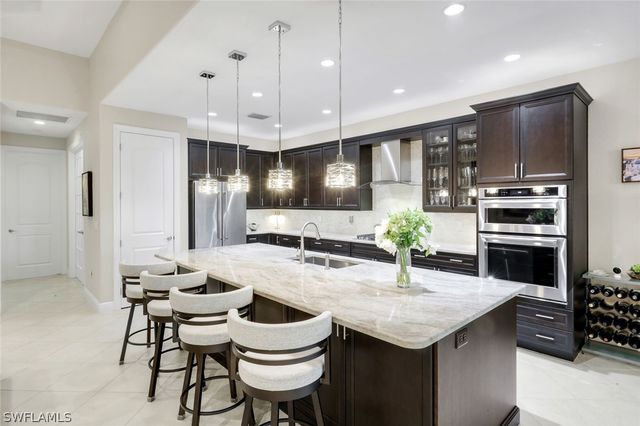 10126 Palazzo DR, Naples, FL 34119