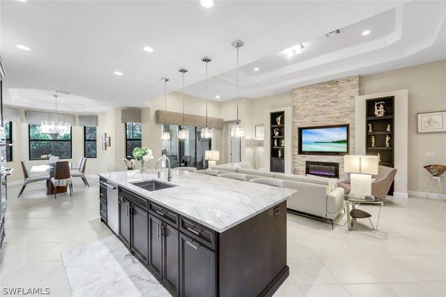 10126 Palazzo DR, Naples, FL 34119