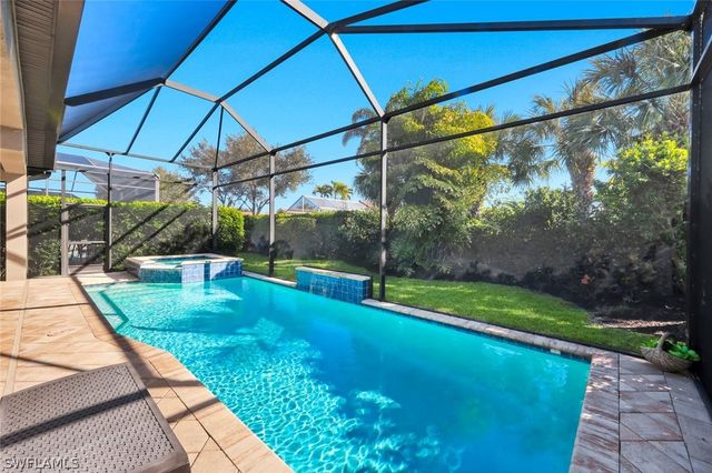 10126 Palazzo DR, Naples, FL 34119