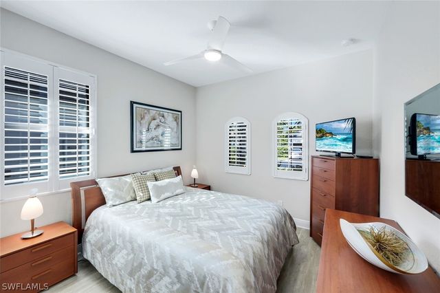 10126 Palazzo DR, Naples, FL 34119