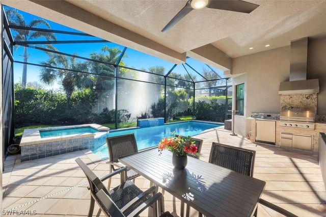 10126 Palazzo DR, Naples, FL 34119