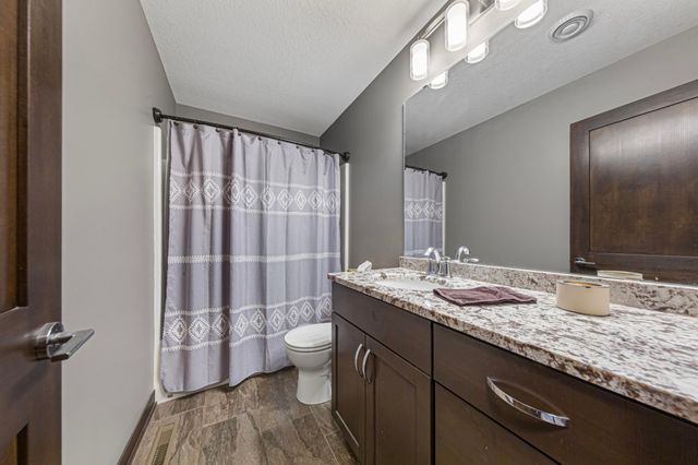 1285 Turnberry Drive SE, Rochester, MN 55904