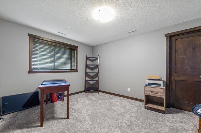 1285 Turnberry Drive SE, Rochester, MN 55904