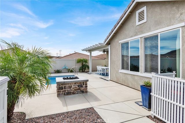 372 Linnea Fields, Beaumont, CA 92223