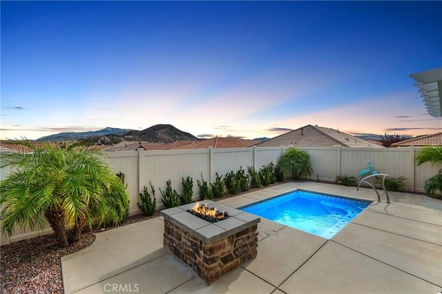 372 Linnea Fields, Beaumont, CA 92223