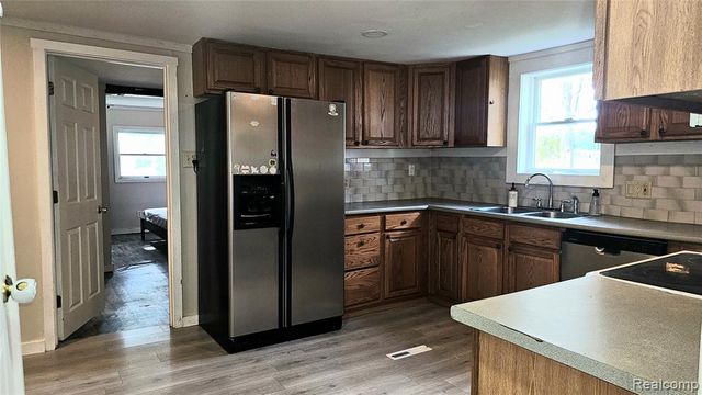 200 W Fauble Street, Durand, MI 48429
