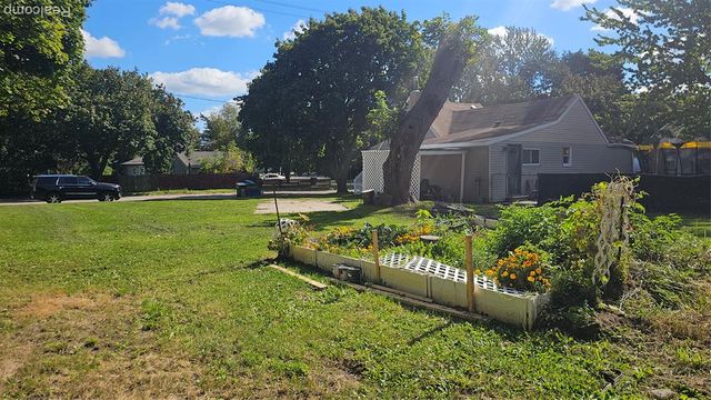 200 W Fauble Street, Durand, MI 48429