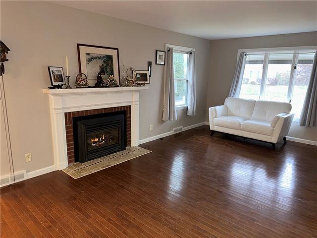 99 Newfield Drive, Greece, NY 14616