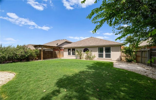 7518 Fort Griffen Dr, Corpus Christi, TX 78414