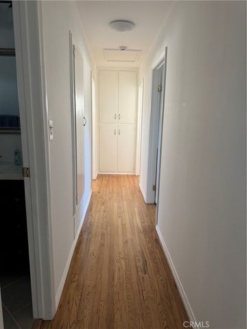 17214 Tulsa, Los Angeles, CA 91344