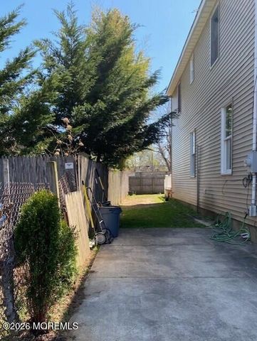 9 Locust Avenue, Red Bank, NJ 07701