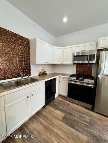 9 Locust Avenue, Red Bank, NJ 07701