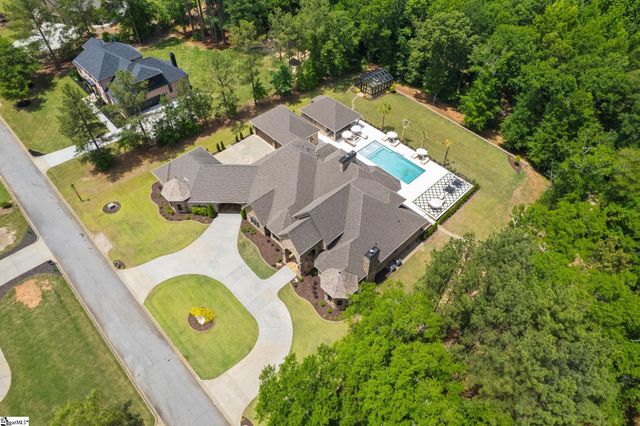27 Clock Tower Court, Belton, SC 29627