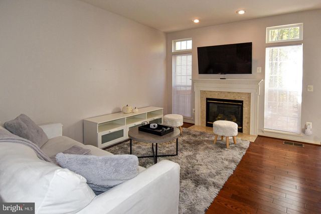 16032 BARN SWALLOW PL, Woodbridge, VA 22191