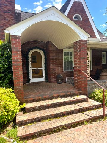 510 E Earle Street, Landrum, SC 29356